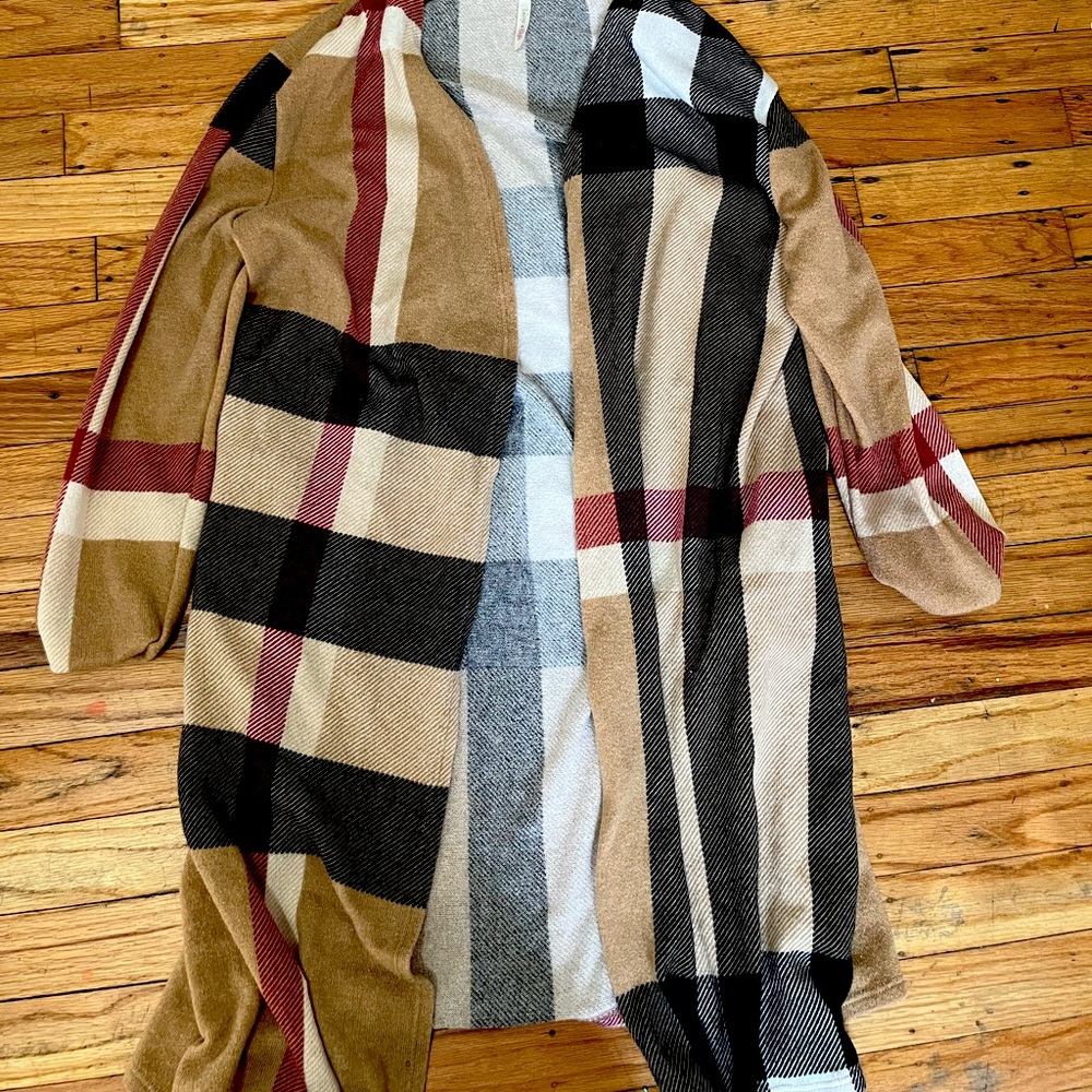Cute plaid fall cardigan.